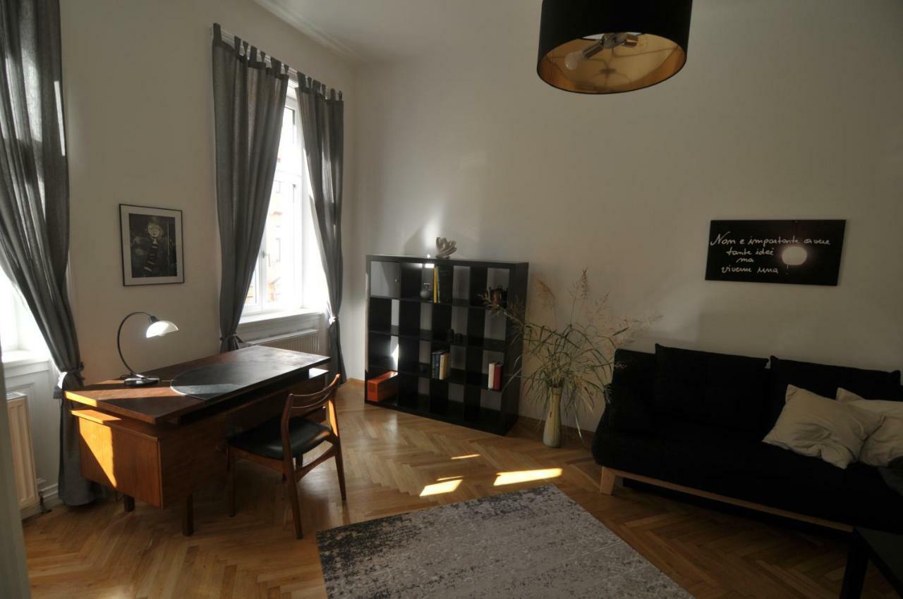 Ferienwohnung At The Heart Of Wien Exterior foto